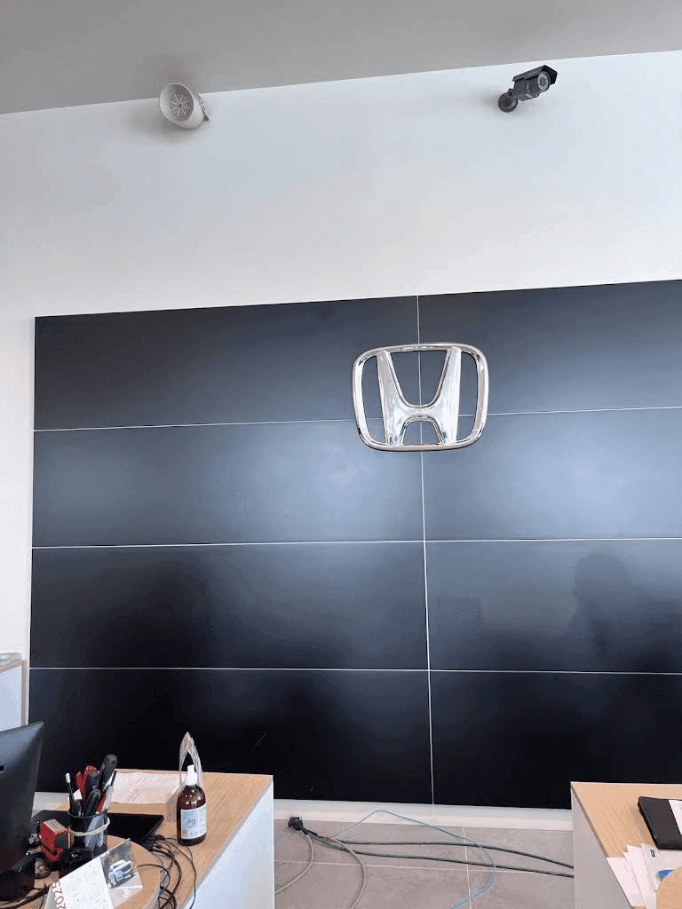 Logotipo oficial de Honda, marca reconocida por su fiabilidad, innovación y tecnología