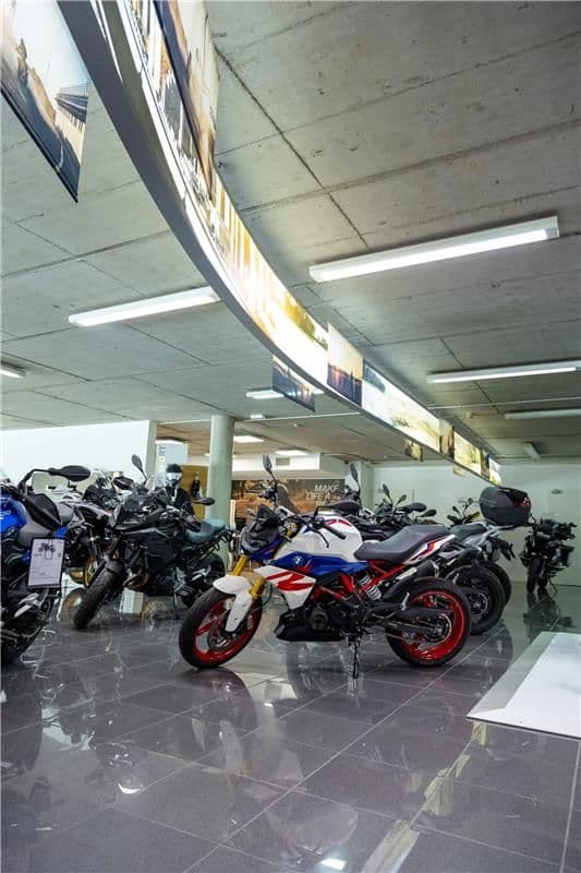 imagen-motorrad-tienda