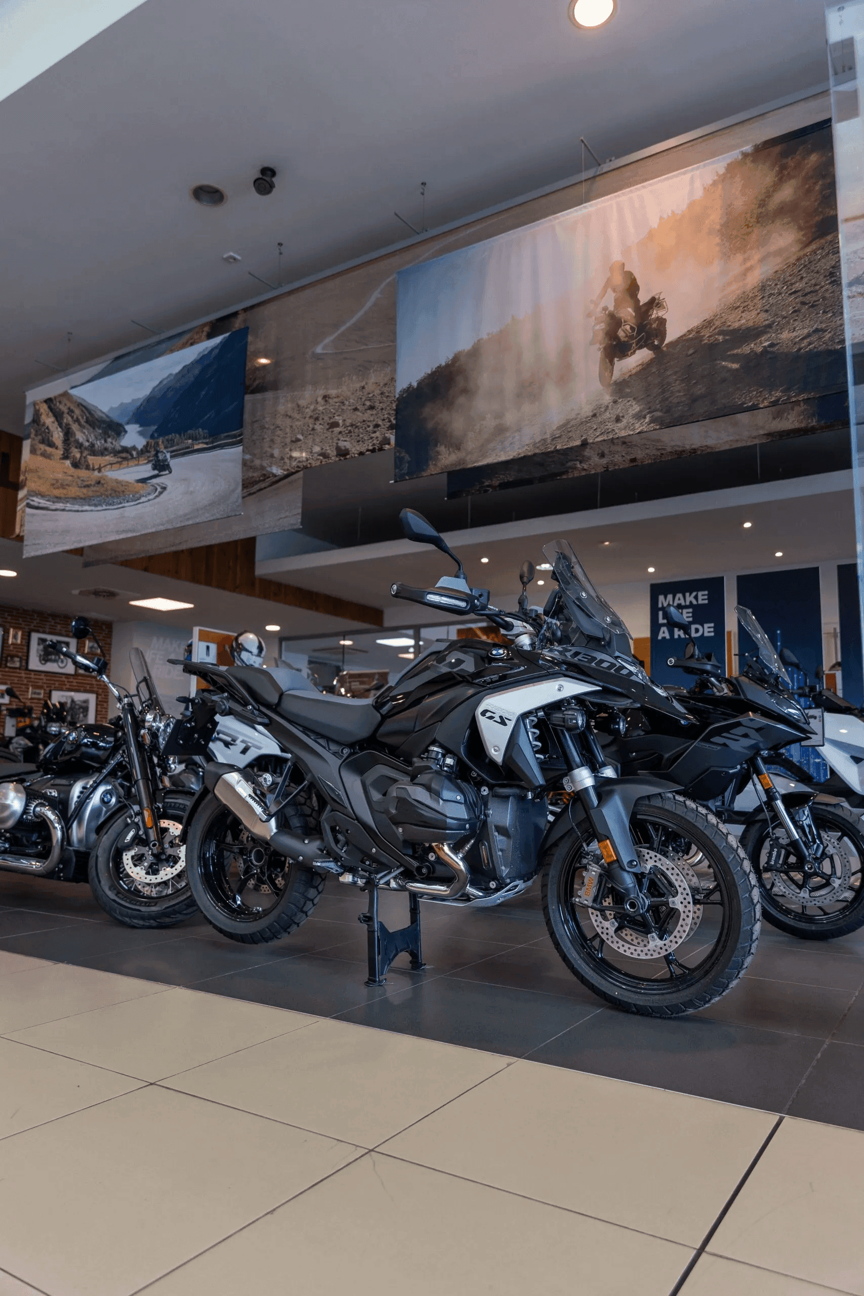 imagen-motorrad-tienda-moto2
