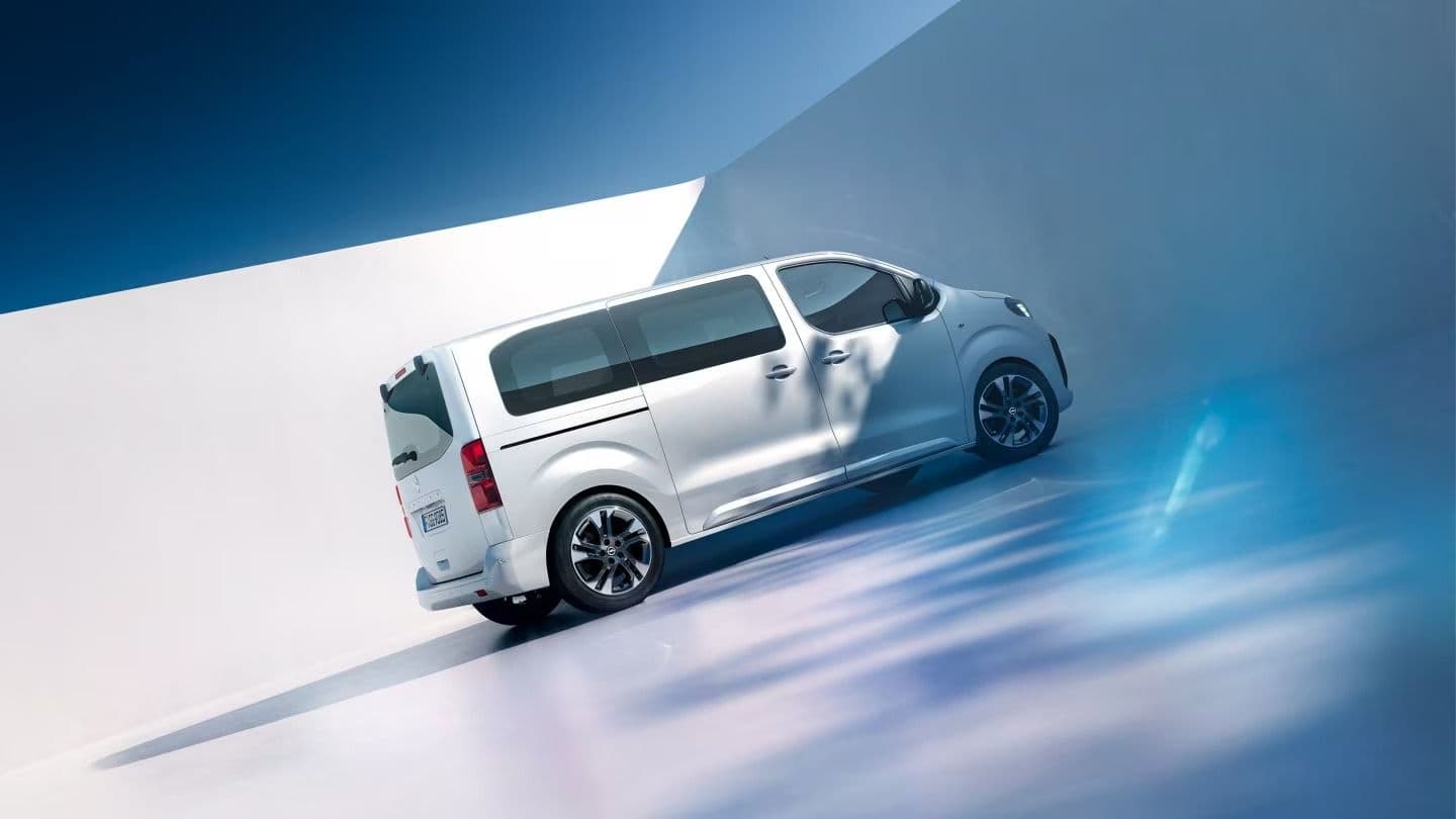 Fondo de héroe para OPEL ZAFIRA LIFE